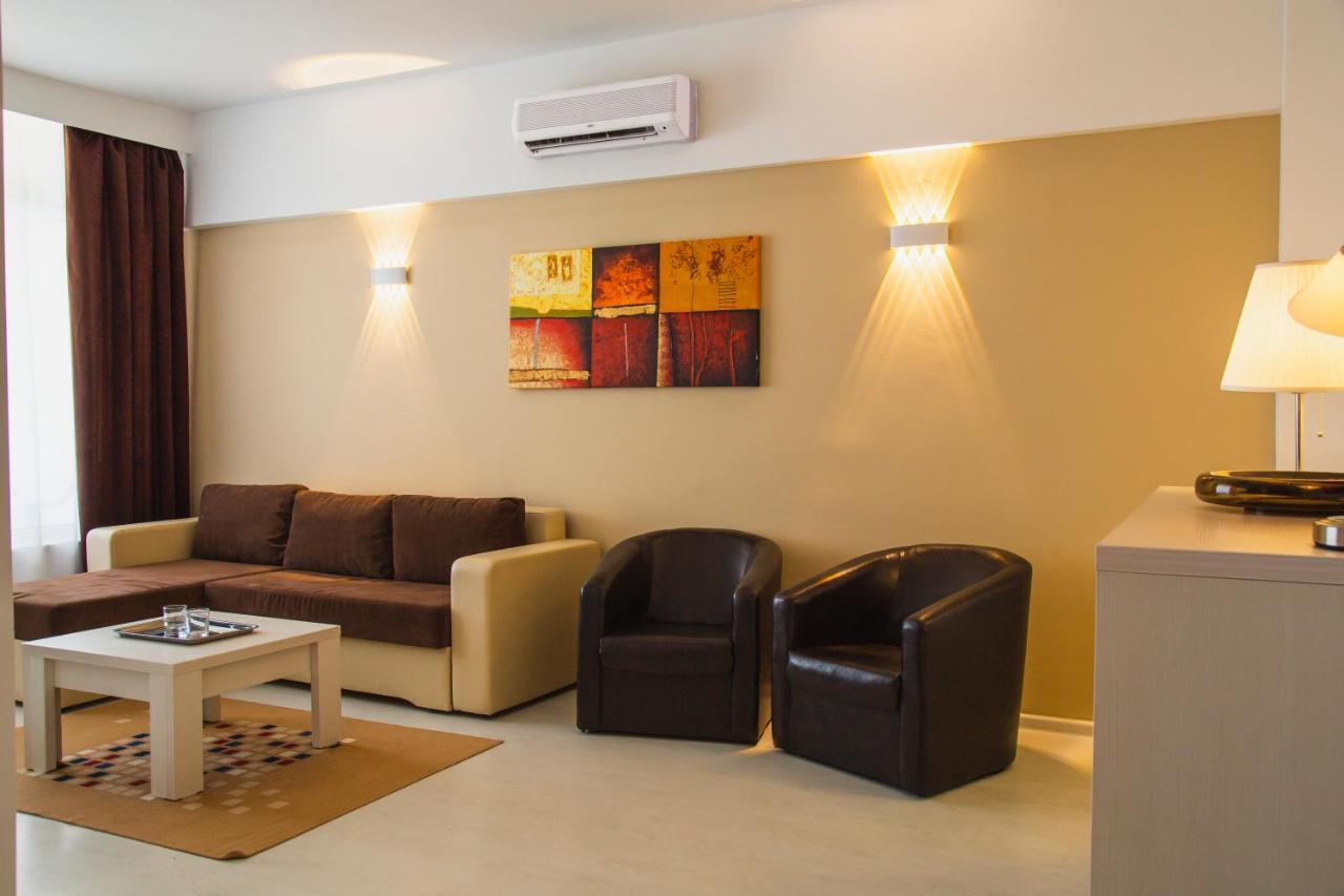 مامايا Hotel Ambasador المظهر الخارجي الصورة