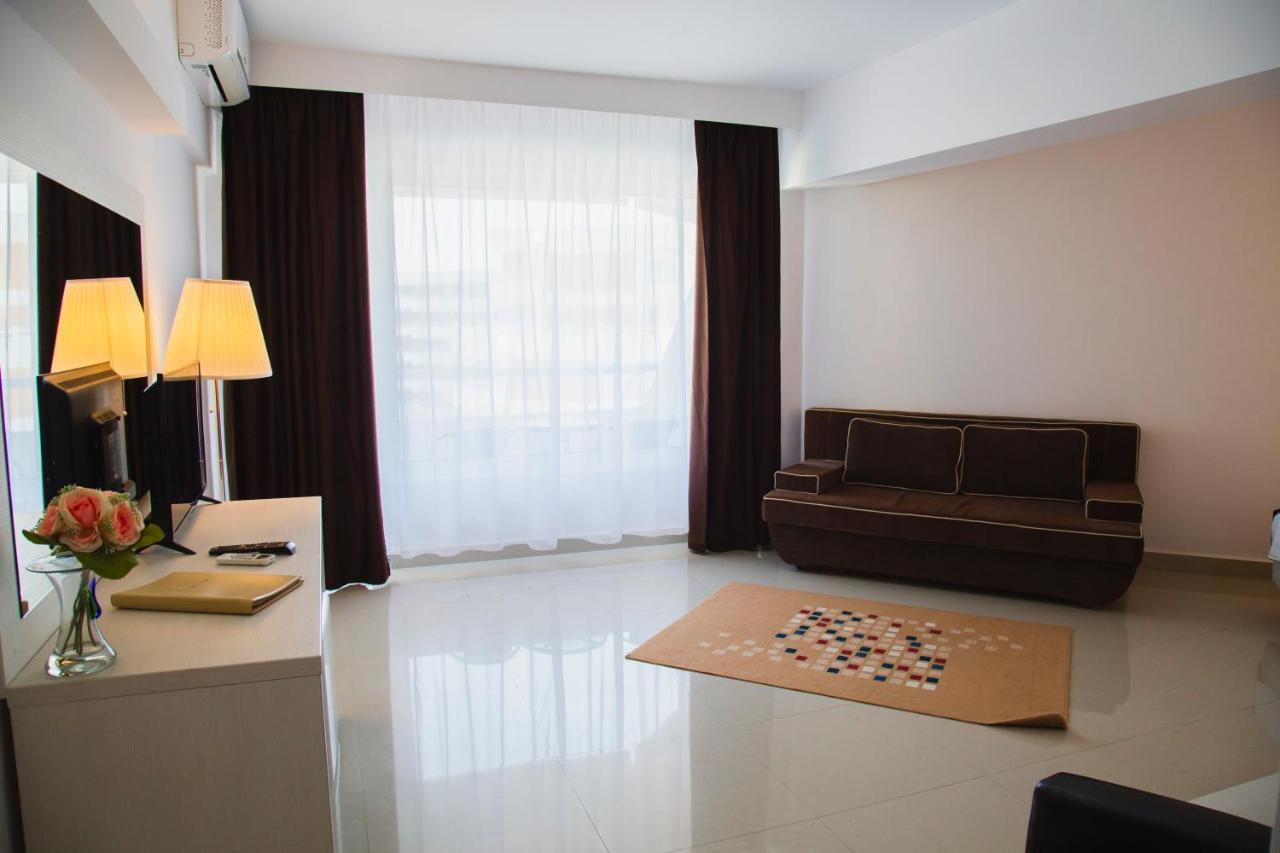 مامايا Hotel Ambasador المظهر الخارجي الصورة