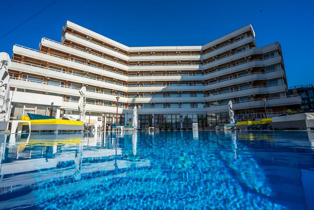 مامايا Hotel Ambasador المظهر الخارجي الصورة