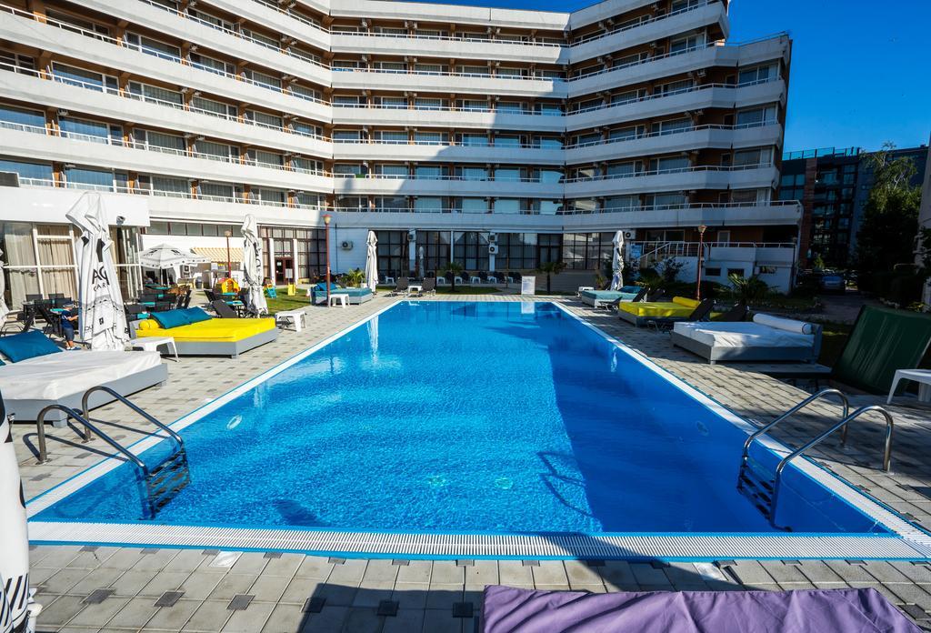 مامايا Hotel Ambasador المظهر الخارجي الصورة