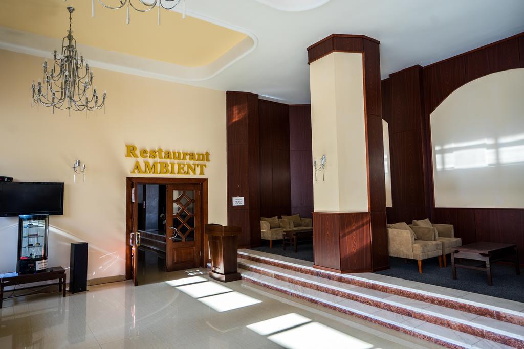 مامايا Hotel Ambasador المظهر الخارجي الصورة